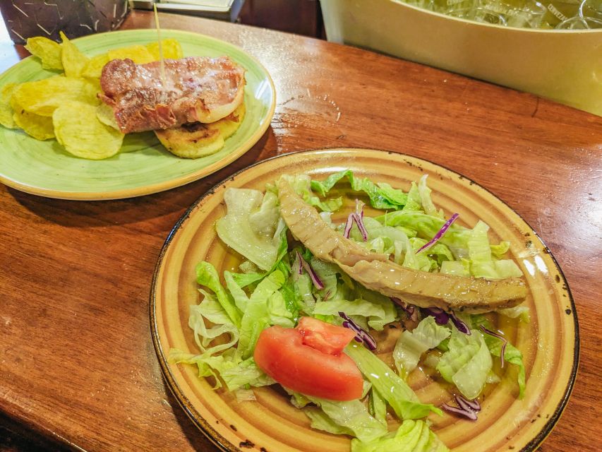 3-Hour Tapas Tour in Triana, Sevilla's Vibrant Neighborhood - Walking Triana’s old center