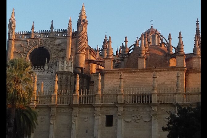 Alcazar and Cathedral of Seville Private Tour - The cathedral: 75 minutes for a different story