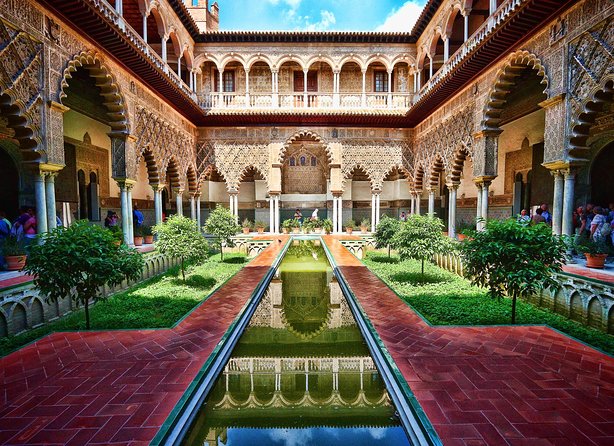 Alcazar and Cathedral of Seville Tour with Skip the Line Tickets - Why this pairing works in Seville