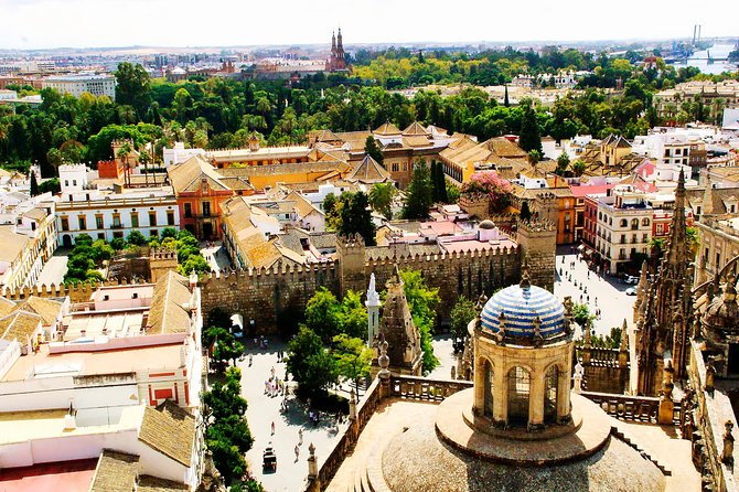Alcazar & Cathedral of Seville Exclusive Group, max. 9 travelers - The Royal Alcázar: palaces with layered design