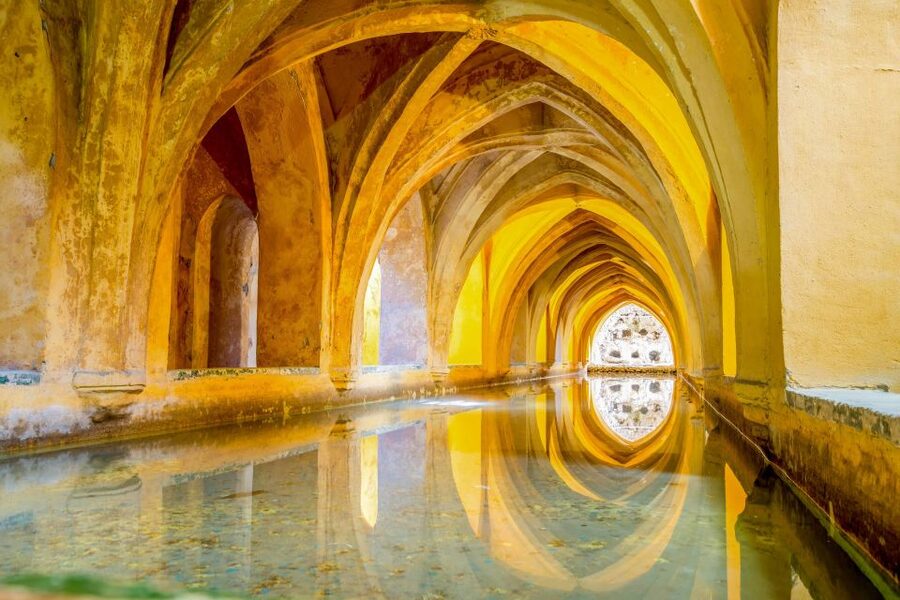 Alcázar of Seville Skip-the-Line Tickets and Guided Tour - A guide makes the architecture easier to read