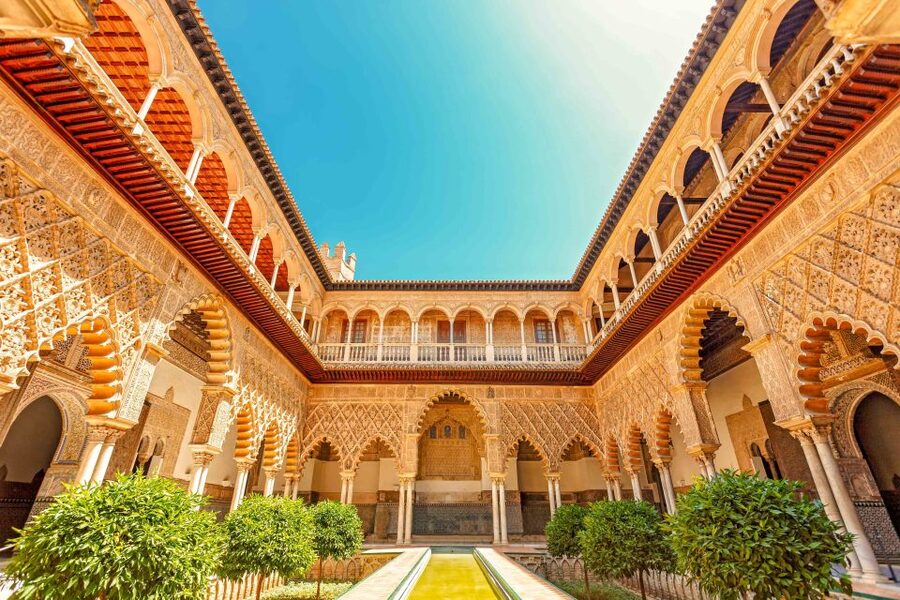 Alcázar of Seville Skip-the-Line Tickets and Guided Tour - Ninety minutes is a useful introduction, not an exhaustive visit