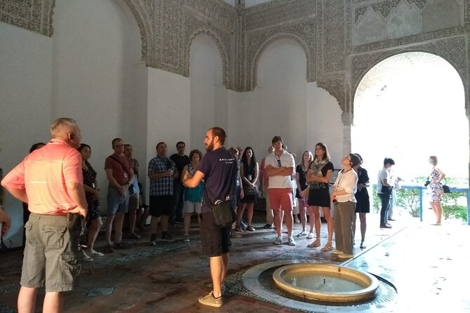 Alcazar of Seville with Cathedral & Giralda English Tour - FAQ