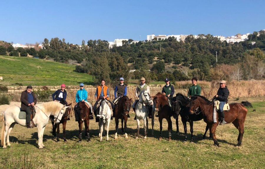 Arcos de la Frontera: Horseback Riding Experience - Meeting your horse and getting ready