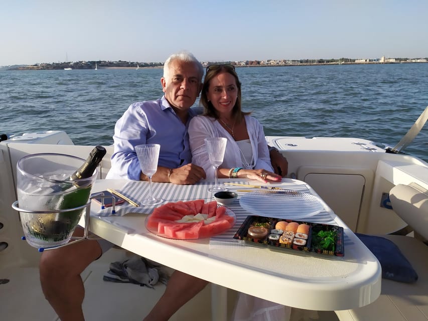 Cadiz Bay: 3 hours tour in a private boat in the Cadiz Bay - Booking details to confirm