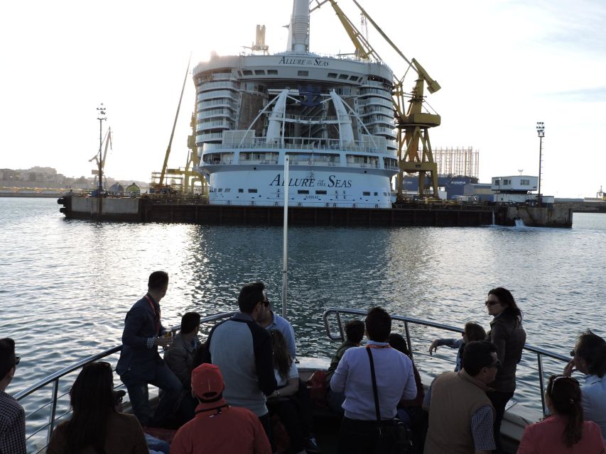 Cádiz: Bay of Cádiz Catamaran Tour with Host - The Bar Makes A Short Outing More Comfortable