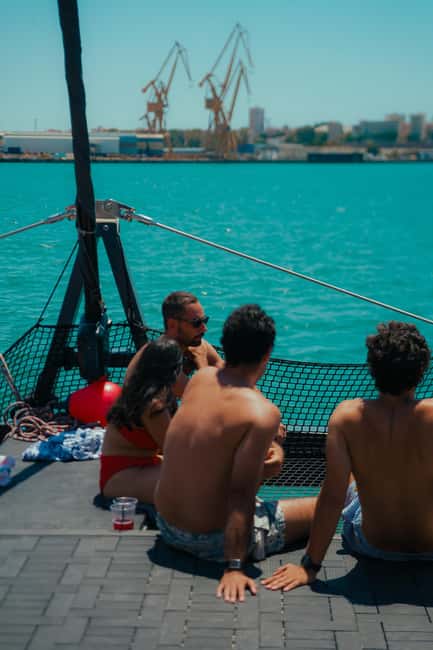 Cadiz capital:Catamarán Experience paseo con baño y almuerzo - Is three hours the right amount of time?