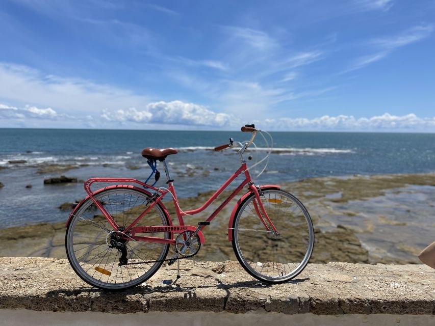Cadiz: City Bike Tour - From Calle Sagasta into the historic center
