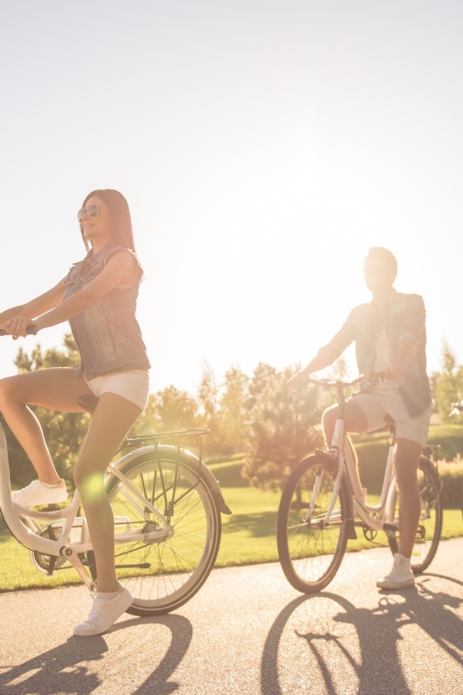 Cadiz: City Sightseeing Guided Tour by Bike - Alameda de Apodaca and the north coast