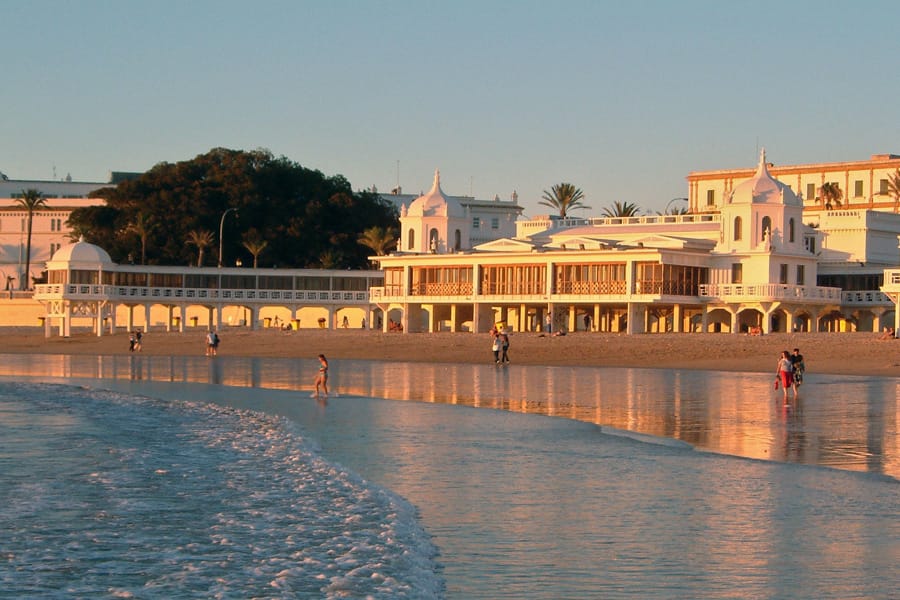 Cadiz Full-Day Guided Excursion from Seville - Who should book this Cádiz day trip?