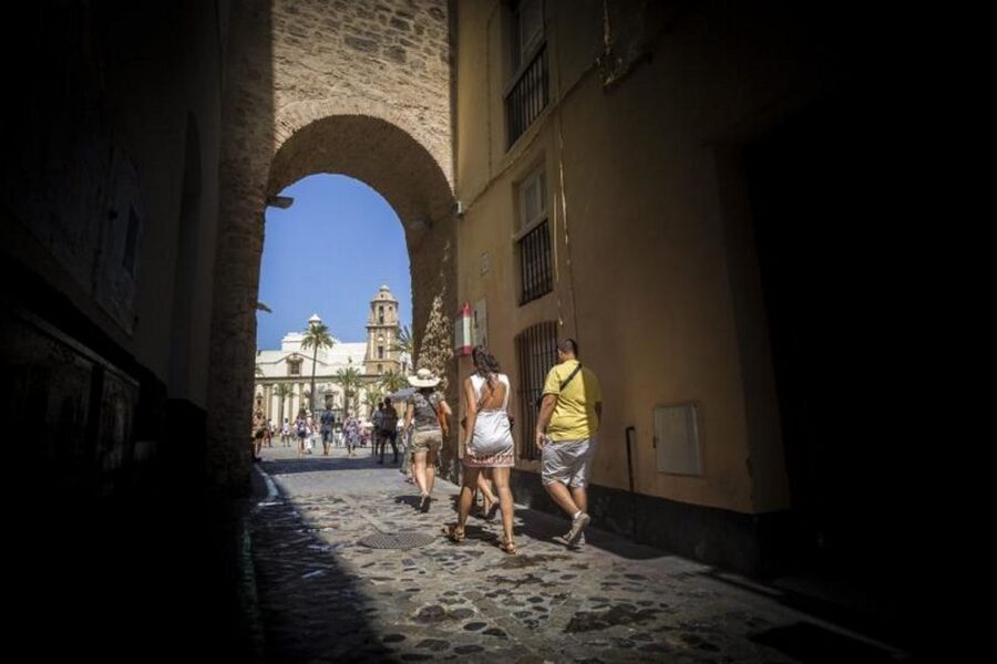 Cadiz: Guided City Tour - The 1812 Constitution and Cádiz’s political past