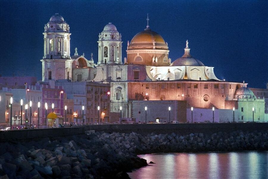 Cadiz: Medieval Tour - The New Cathedral, Baroque and Neoclassical