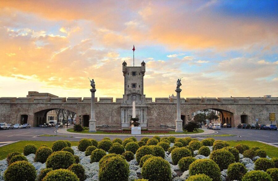 Cadiz: Medieval Tour - Is $38 good value for two hours?