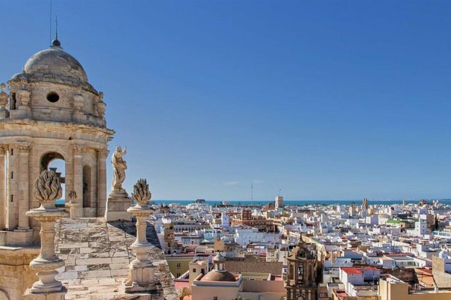 Cadiz: Must-See Highlights Walking Tour - Cádiz’s long story, told on foot