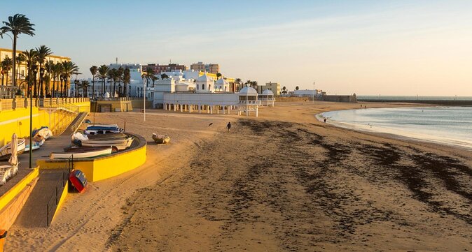 Cadiz Small Group Bike Tour - La Caleta and Santa Catalina Castle