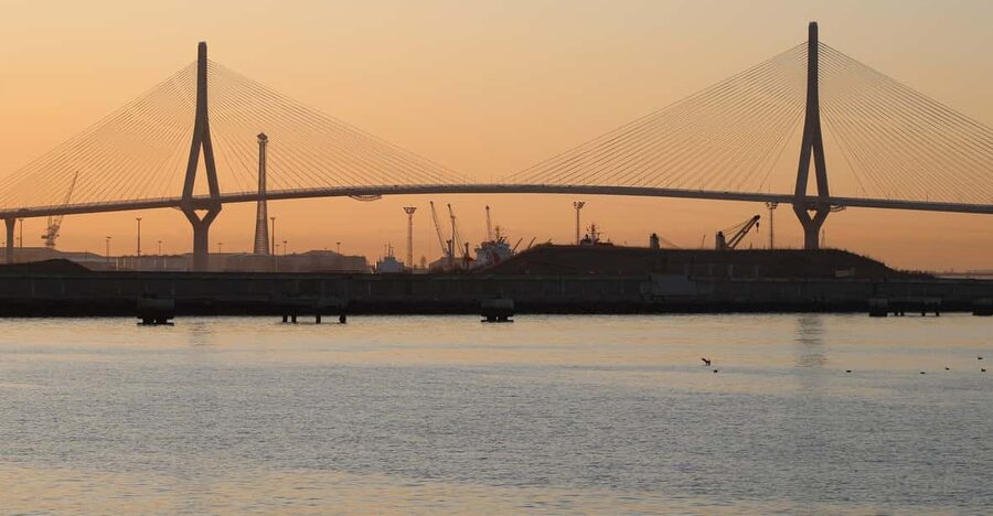 Cadiz: Sunset Experience on Private Yacht (6 pax) - Sailing toward La Pepa Bridge