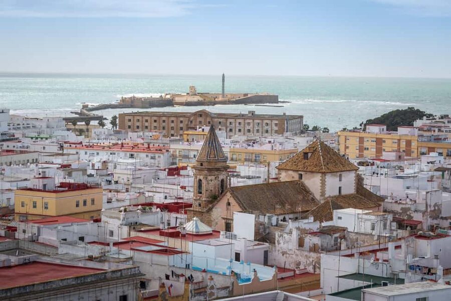 Cádiz TukTuk Tour with Audioguide - From El Pópulo to the cathedral