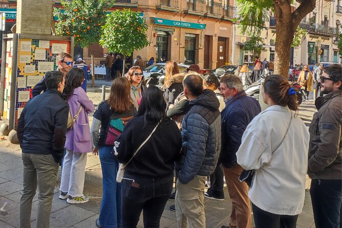 Complete Triana Tour "Corrales included". - Santa Ana and Triana’s religious traditions