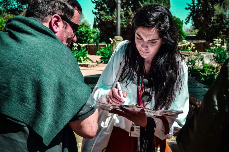 Cordoba: 2.5-Hour Guided Jewish Quarter and Alcazar Tour - Key points to know
