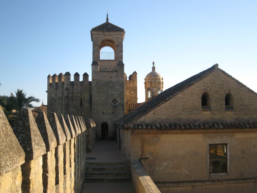 Cordoba: Alcazar Guided Tour and Skip-the-Line Ticket - What one hour can, and cannot, do