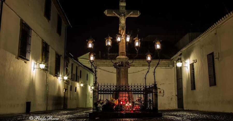 Cordoba at Night by Bike, Electric Bike - A moving route, with pauses for stories