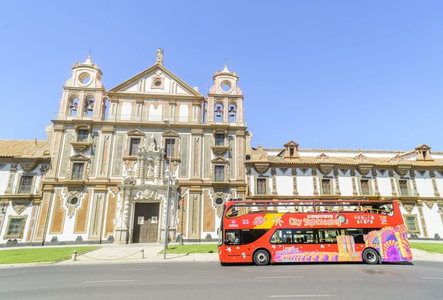 Córdoba: City Sightseeing Hop-On Hop-Off Bus Tour - The landmarks make more sense in context