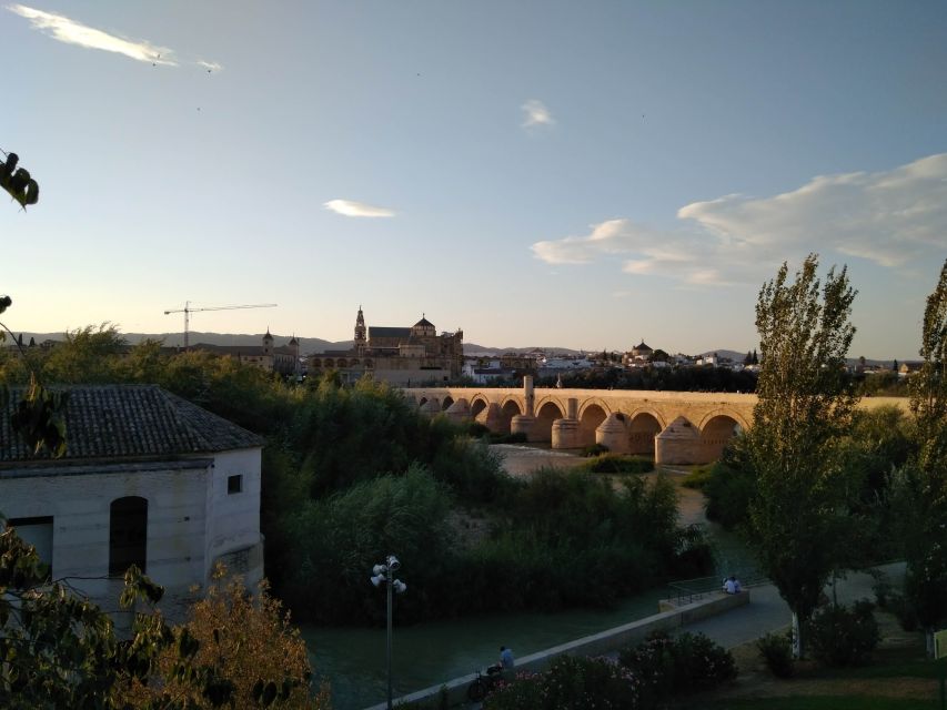 Córdoba Daily Highlights Bike Tour - The Roman Bridge and river views