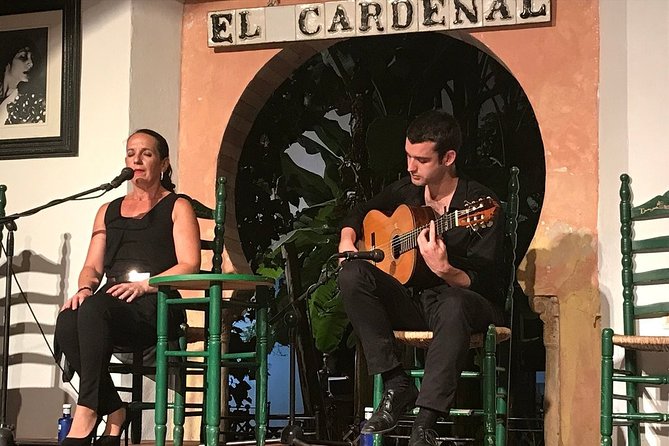 Cordoba Flamenco Show at Tablao El Cardenal with a Drink - Arriving at Tablao El Cardenal
