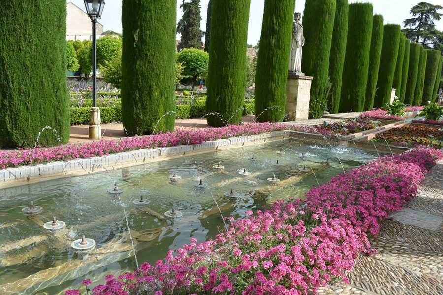 Cordóba: Gardens & Fortress of Catholic Monarchs Guided Tour - A royal fortress with several chapters