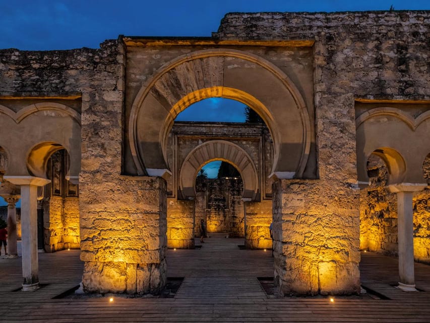Cordoba: Guided Tour of Medina Azahara at Night - Getting from Córdoba to the archaeological site