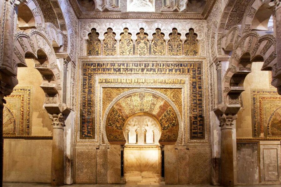 Córdoba Guided Tour of the Mosque, Jewish Quarter & Alcazar - The Mosque-Cathedral deserves the longest stop