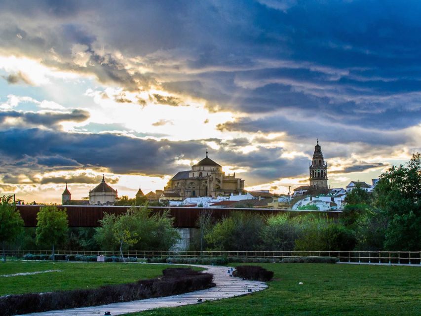Cordoba: Historical Monuments of Cordoba City Walking Tour - A compact walk through Córdoba’s layered past