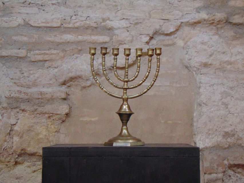 Cordoba: Jewish Quarter and Mosque 2–Hour Tour - The Mosque-Cathedral: two eras in one building