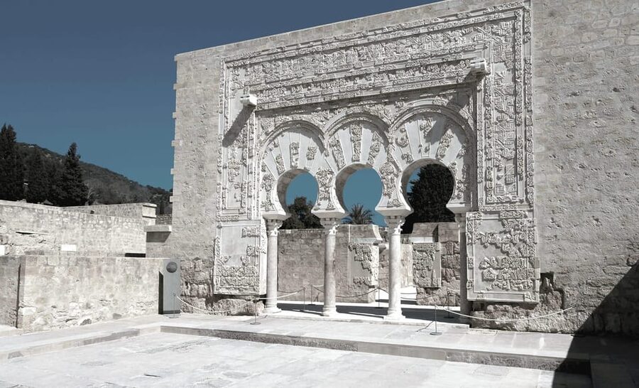 Cordoba: Medina Azahara Museum and Archaeological Site Tour - Starting at the visitor center and museum