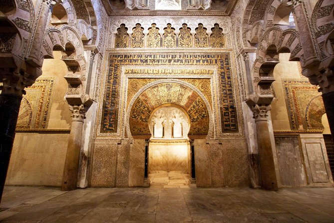 Cordoba Mosque and Jewish Quarter Guided Tour - The Mezquita’s layers, from basilica to cathedral
