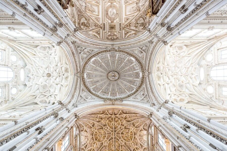 Córdoba: Mosque-Cathedral Guided Tour - Where the cathedral enters the story