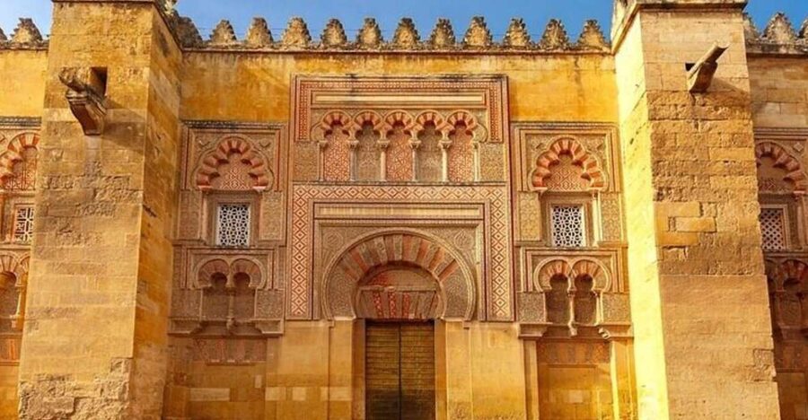 Cordoba: Mosque-Cathedral Private Tour with Tickets - Inside the Mosque-Cathedral