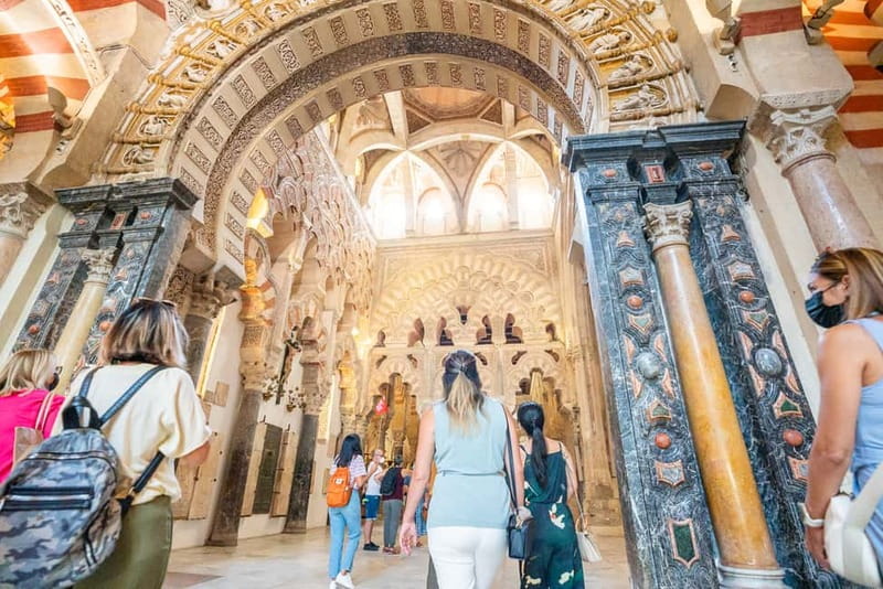 Córdoba: Mosque, Jewish Quarter & Tour with Ticket - Start in the Patio de los Naranjos