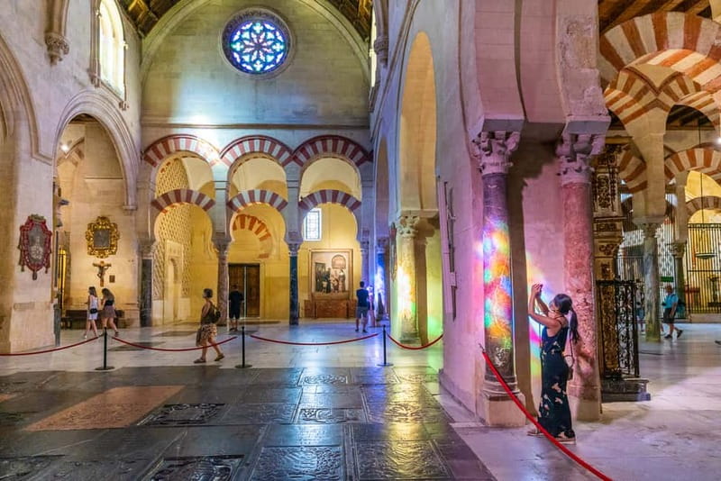Córdoba: Mosque, Jewish Quarter & Tour with Ticket - Check the synagogue’s opening day