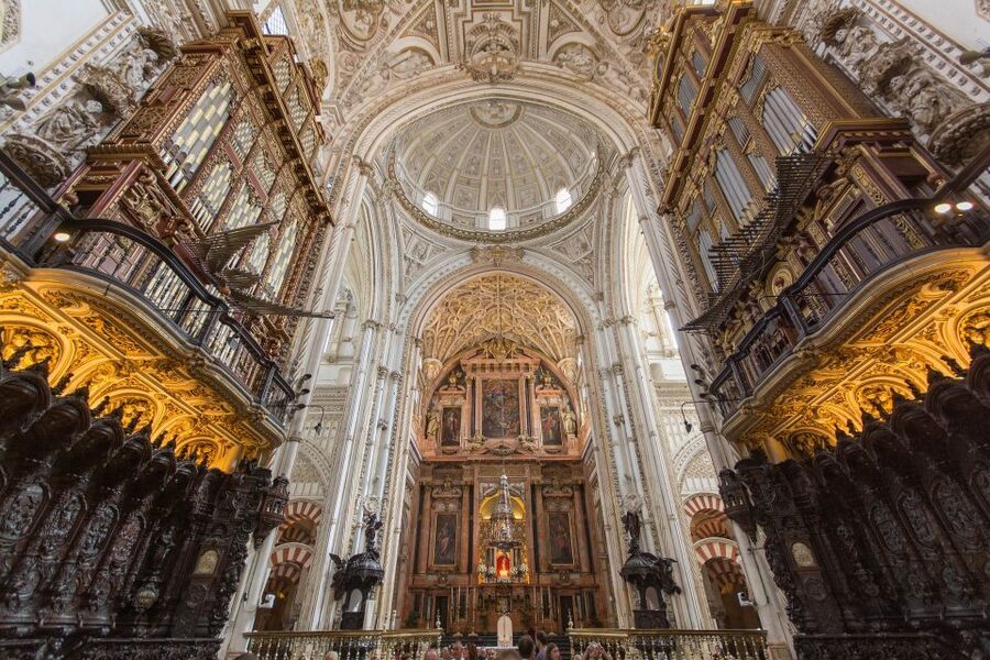 Cordoba Mosque & Jewish Quarter Tour with Tickets - Read the Jewish Quarter one street at a time