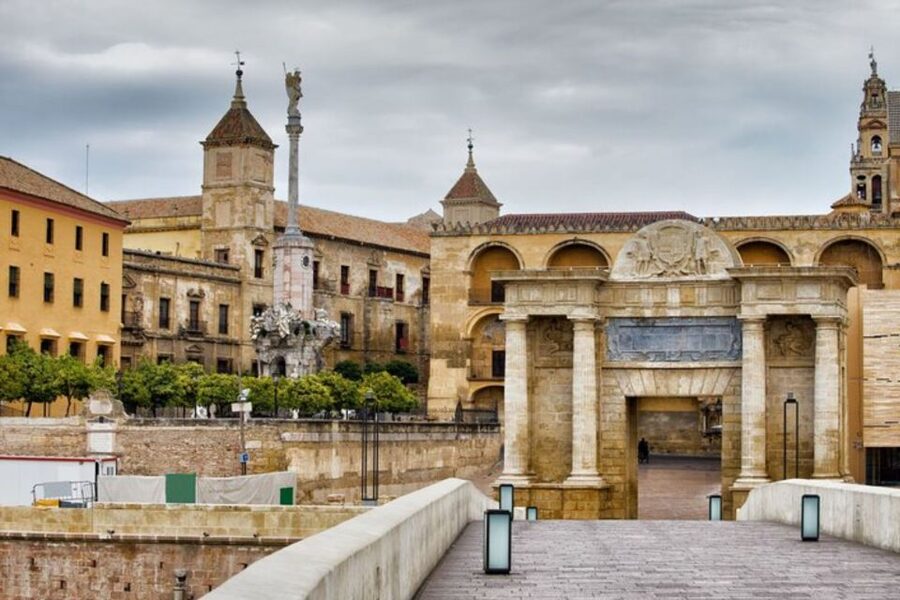 Cordoba: Private custom tour with a local guide - A personal route through Córdoba