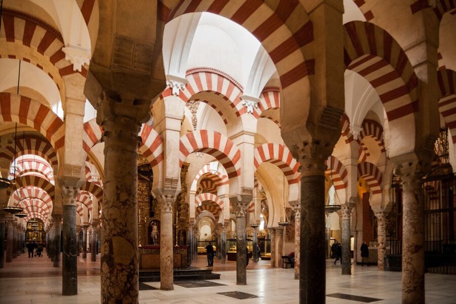 Córdoba: Skip-the-Line Great Mosque-Cathedral History Tour - What $38 buys you