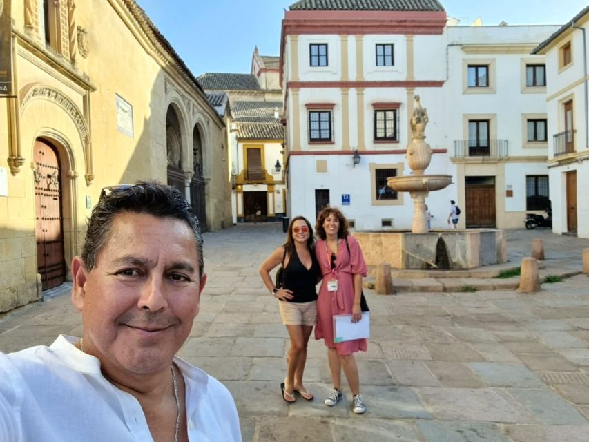 Córdoba: Tour of the three cultures to see the city in a day - Roman Temple and the changing city