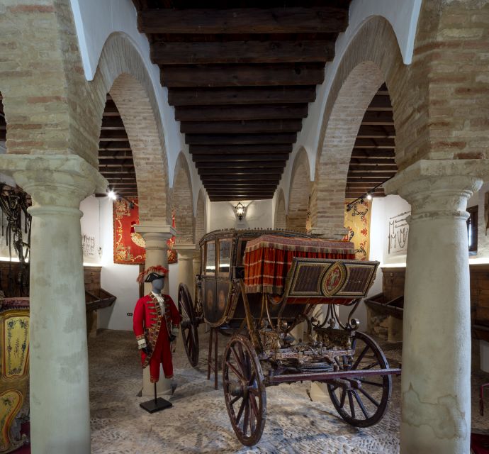 Córdoba: Viana Palace Gardens and Patios Entry Ticket - See the palace’s history from the outside