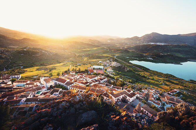 Day trip to Zahara, Setenil and Ronda from Seville - Ronda: the headline stop, with a time limit