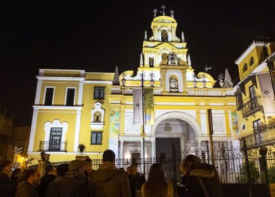 Enchanted Seville: Private Walking Tour