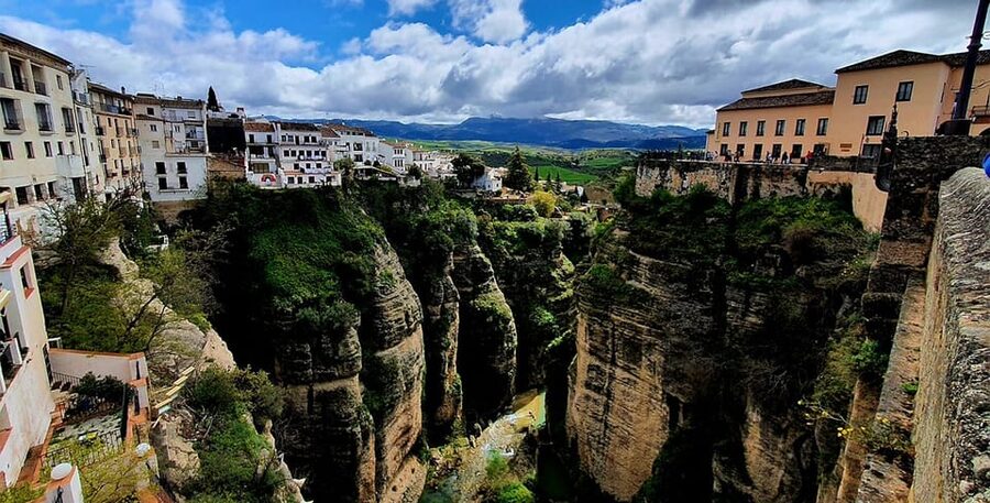 From Malaga: Ronda and Setenil Tour with Scenic Train - Ronda begins with a bridge and a gorge