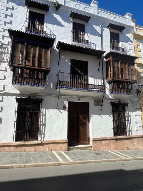 From Nerja/Almunecar: Ronda Day Trip with Hotel Pickup - The Arab baths reward a closer look