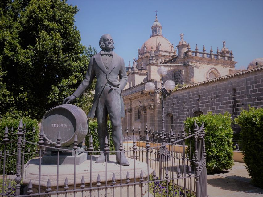 From Seville: Cadiz and Jerez de la Frontera Day Trip - Cádiz at lunchtime: history, food, and a quick orientation
