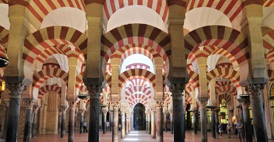From Seville: Córdoba and Mosque Cathedral Full-Day Tour - The Seville pickup and drive to Córdoba